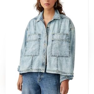 FREE PEOPLE BACK TO YOU DENIM JACKET SiZE MEDIUM
